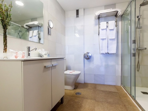 Imagen de la habitación del Hotel Alda Don Carlos. Foto 16