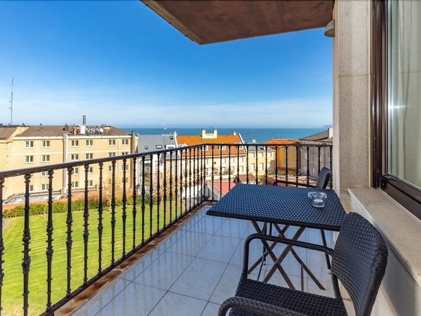 Imagen general del Hotel Alda Don Carlos. Foto 8