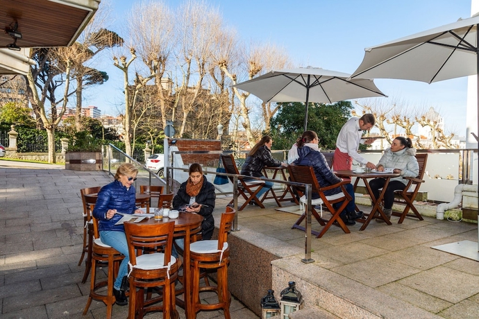 Imagen general del Hotel Alda Don Carlos. Foto 9