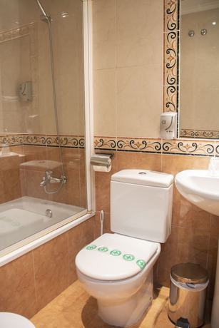 Imagen de la habitación del Hotel Alda Estación Oviedo. Foto 4