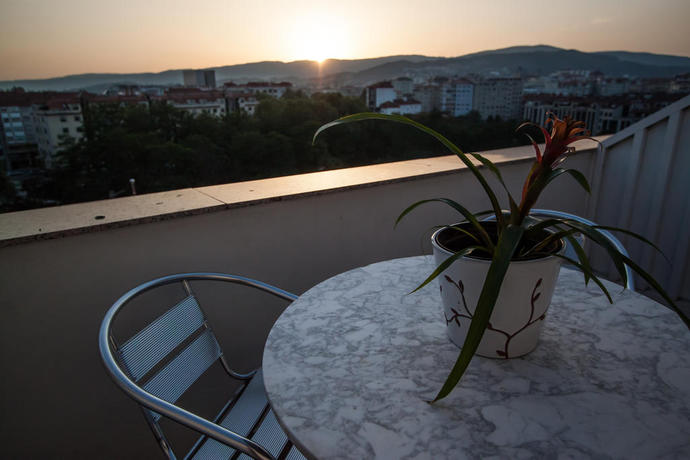 Imagen de los exteriores del Hotel Alda Estación Pontevedra. Foto 16