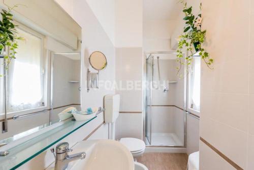 Imagen de la habitación del Hotel Alda. Foto 4