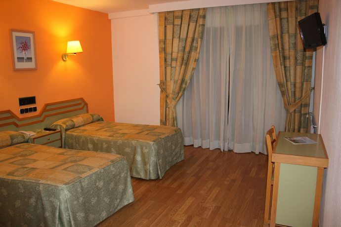 Imagen de la habitación del Hotel Alda Guijuelo. Foto 4