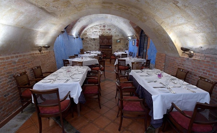 Imagen del bar/restaurante del Hotel Alda Mercado De Zamora. Foto 3