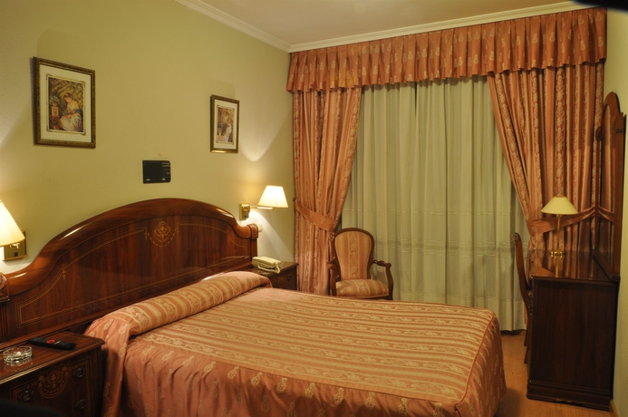 Imagen de la habitación del Hotel Alda Orzán. Foto 2