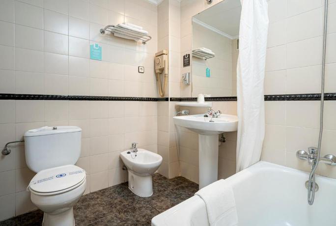 Imagen de la habitación del Hotel Alda Pasaje. Foto 3