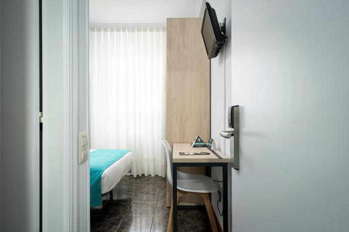 Imagen de la habitación del Hotel Alda Pasaje. Foto 4
