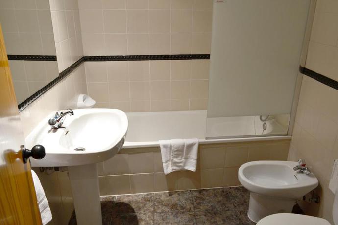 Imagen de la habitación del Hotel Alda Pasaje. Foto 5