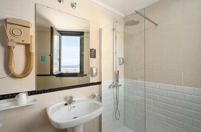 Imagen de la habitación del Hotel Alda Pasaje. Foto 6
