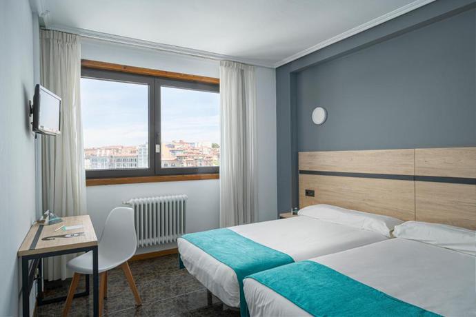 Imagen de la habitación del Hotel Alda Pasaje. Foto 7