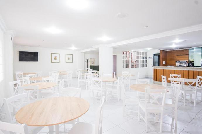 Imagen general del Hotel Alda Ribeira. Foto 7