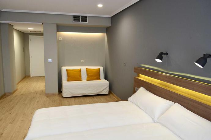 Imagen de la habitación del Hotel Alda Sada Marina. Foto 3