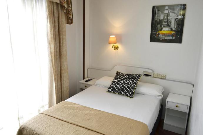 Imagen de la habitación del Hotel Alda Santa Cristina, A Coruña. Foto 2