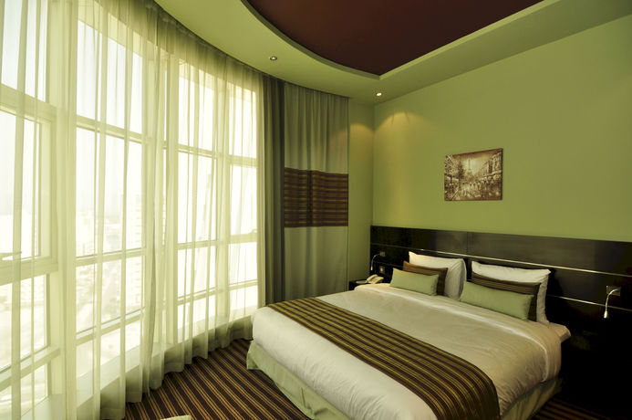 Imagen de la habitación del Hotel Aldar. Foto 10