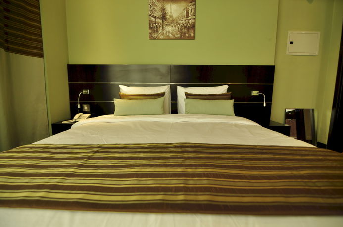 Imagen de la habitación del Hotel Aldar. Foto 11