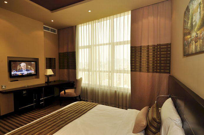 Imagen de los interiores del Hotel Aldar. Foto 16