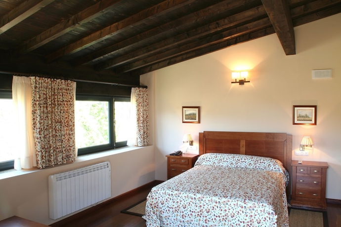 Imagen de la habitación del Hotel Aldea Rural Couso Galan. Foto 7