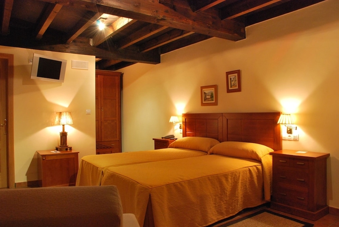 Imagen de la habitación del Hotel Aldea Rural Couso Galan. Foto 16