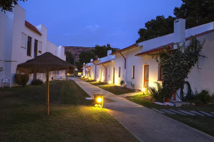 Imagen de los exteriores del Hotel Aldeamento Turístico Do Camarido. Foto 3