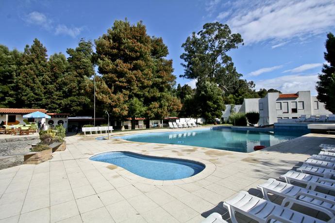 Imagen de la piscina del Hotel Aldeamento Turístico Do Camarido. Foto 5