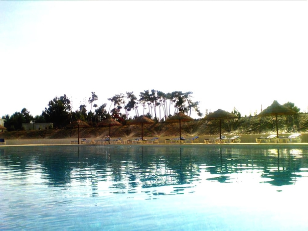 Imagen de la piscina del Hotel Aldeamento Turistico De Palmela. Foto 11