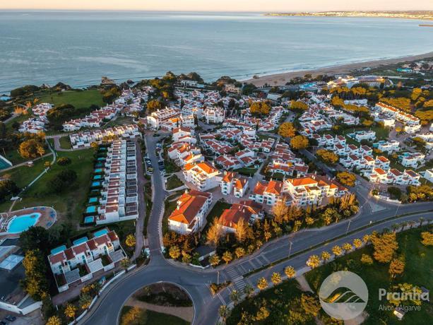 Imagen general del Hotel Aldeamento da Prainha. Foto 1