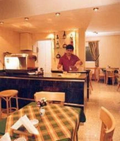 Imagen del bar/restaurante del Hotel Aldeano Ii. Foto 3