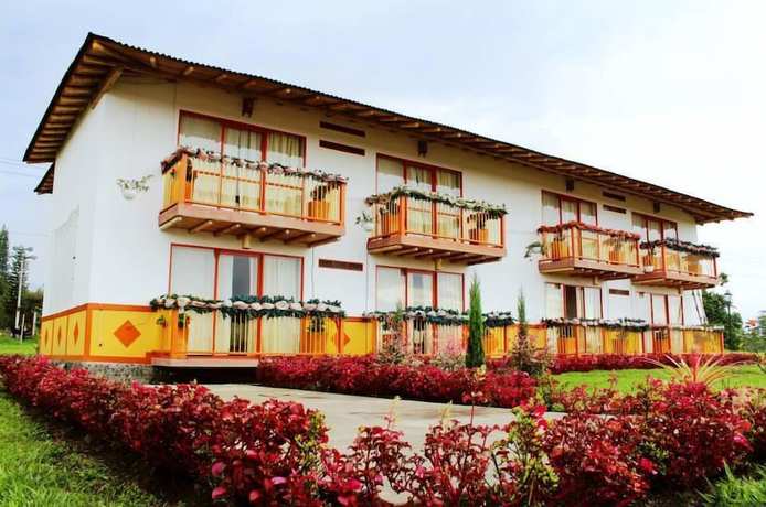 Imagen general del Hotel Aldeases Resort. Foto 4