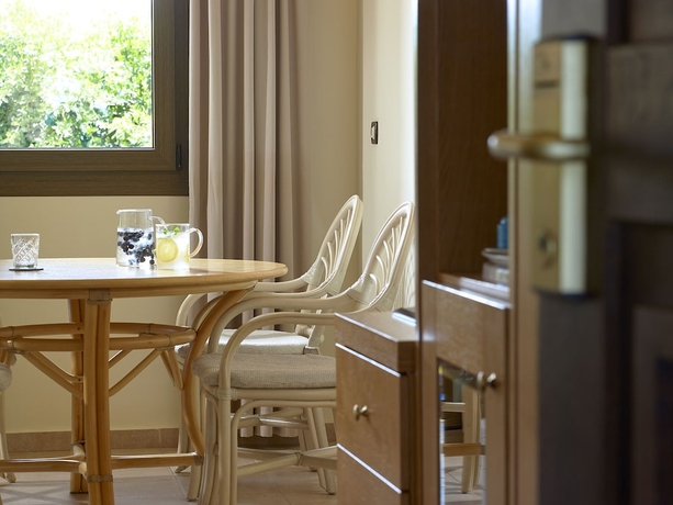 Imagen de la habitación del Hotel Aldemar Knossos Royal, Creta. Foto 11