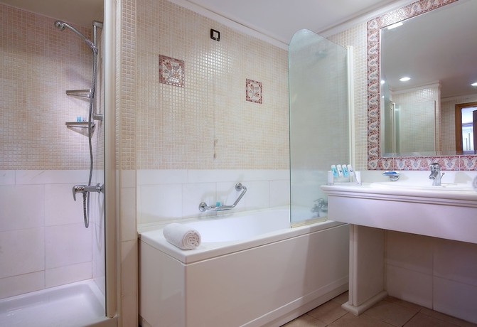 Imagen de la habitación del Hotel Aldemar Knossos Royal. Foto 17