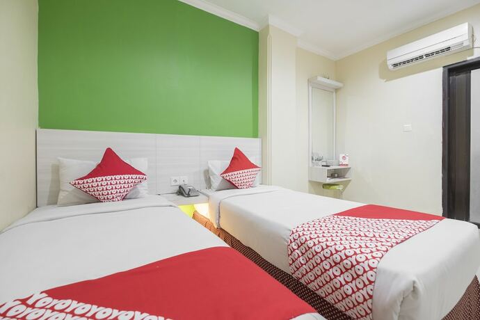 Imagen de la habitación del Hotel Alden Makassar. Foto 2