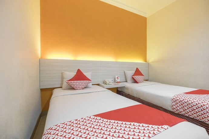 Imagen de la habitación del Hotel Alden Makassar. Foto 3