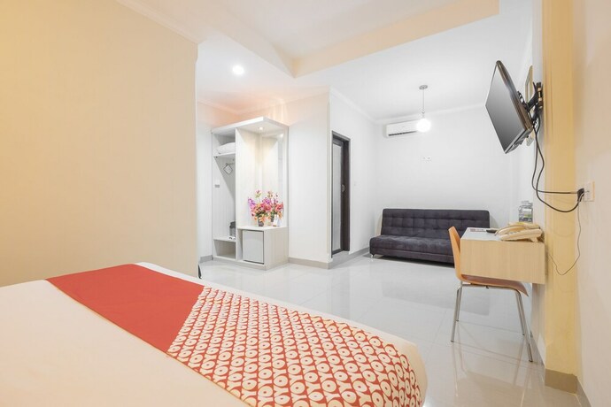 Imagen de la habitación del Hotel Alden Makassar. Foto 8