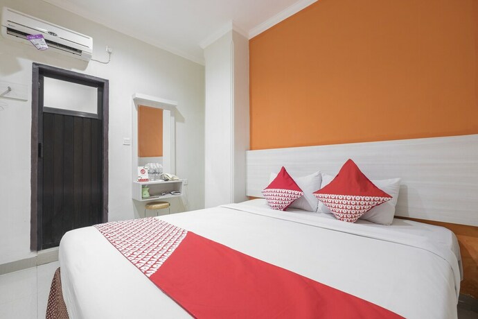 Imagen de la habitación del Hotel Alden Makassar. Foto 16