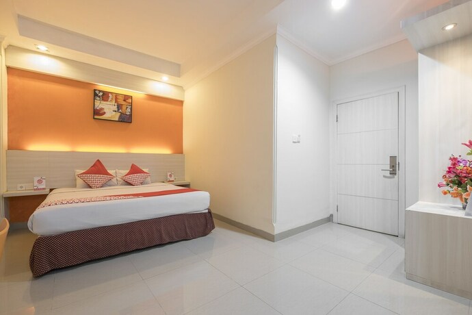 Imagen de la habitación del Hotel Alden Makassar. Foto 17