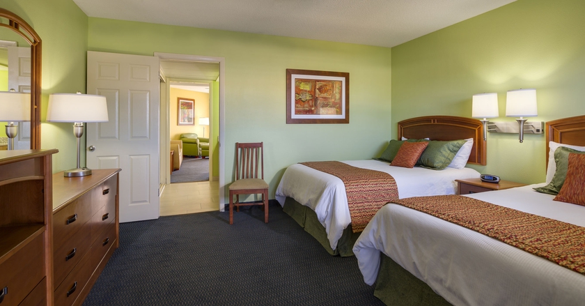 Imagen de la habitación del Hotel Alden Suites. Foto 5