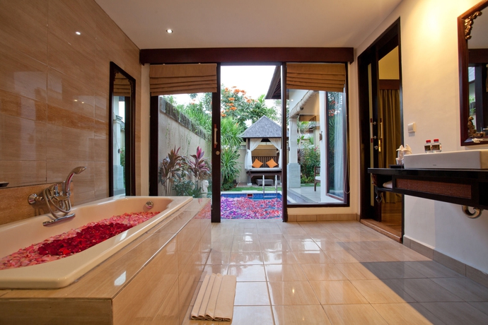Imagen de la habitación del Hotel Aldeoz Grand Kancana Villa Bali. Foto 5
