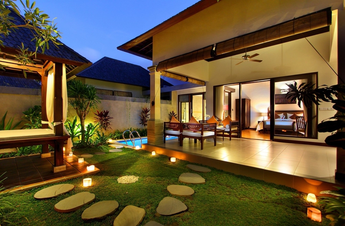 Imagen de la piscina del Hotel Aldeoz Grand Kancana Villa Bali. Foto 16
