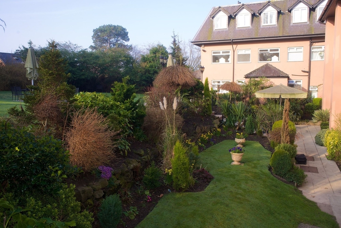 Imagen de los exteriores del Hotel Alderley Edge. Foto 15