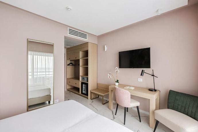 Imagen de la habitación del Hotel Aldiana Club Rocca Nettuno Calabria. Foto 4