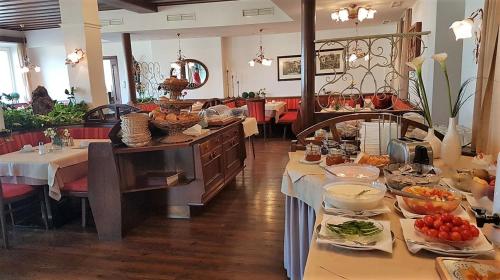 Imagen del bar/restaurante del Hotel Aldranser Hof. Foto 2