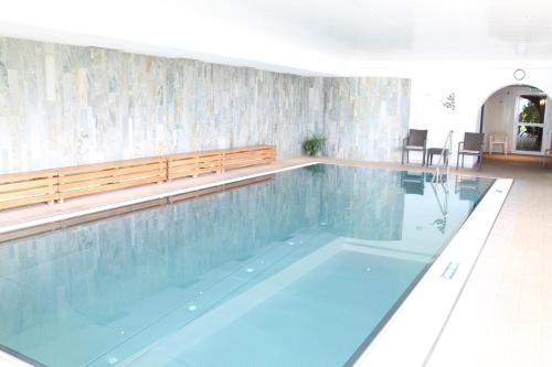 Imagen de la piscina del Hotel Aldranser Hof. Foto 9