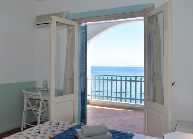Imagen de la habitación del Hotel Alea Mare. Foto 15