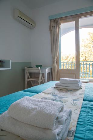 Imagen de la habitación del Hotel Alea Mare. Foto 17