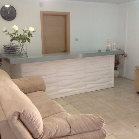 Imagen de los interiores del Hotel Alecos Apartments. Foto 20