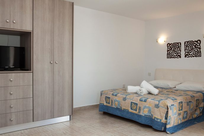 Imagen de la habitación del Hotel Alecos Apartments. Foto 17