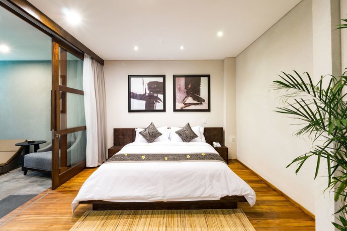 Imagen de la habitación del Hotel Aleesha Villas. Foto 11