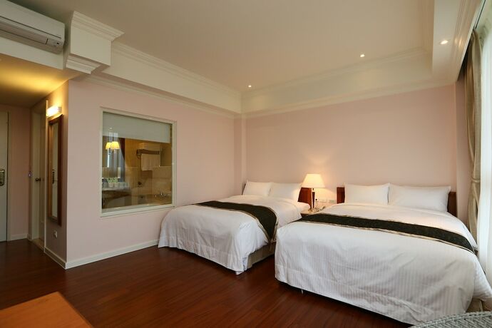 Imagen de la habitación del Hotel Aleex Villa. Foto 17