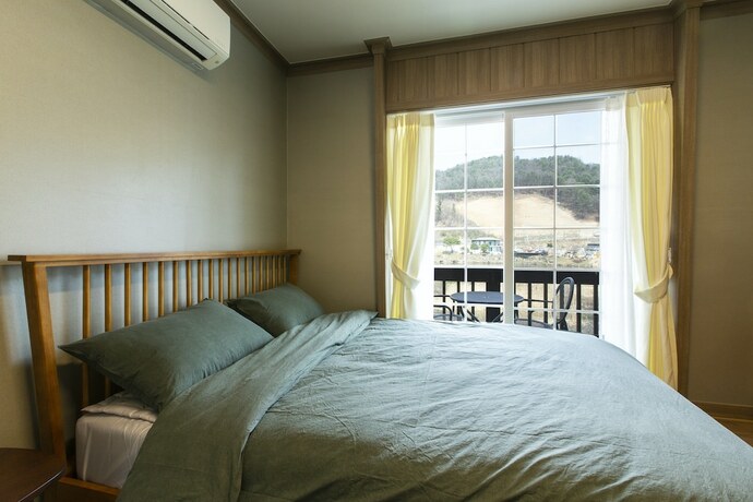 Imagen de la habitación del Hotel Alegre. Foto 18