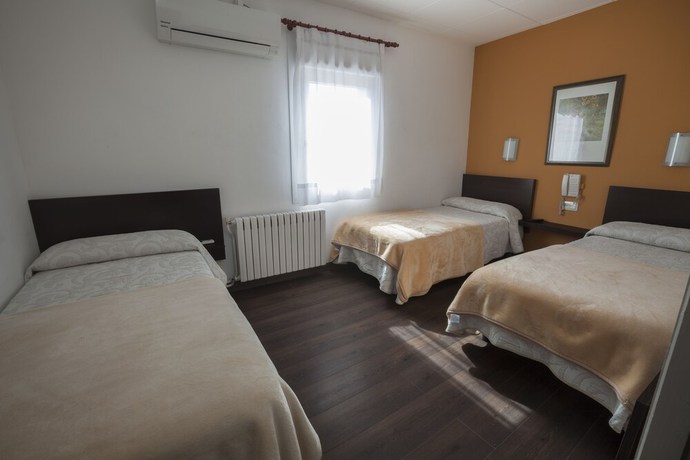 Imagen de la habitación del Hotel Alegret. Foto 4